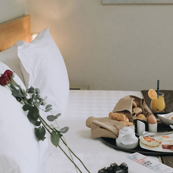 The-Athenian-Callirhoe-Hotel-Executive-Room-8.jpg
